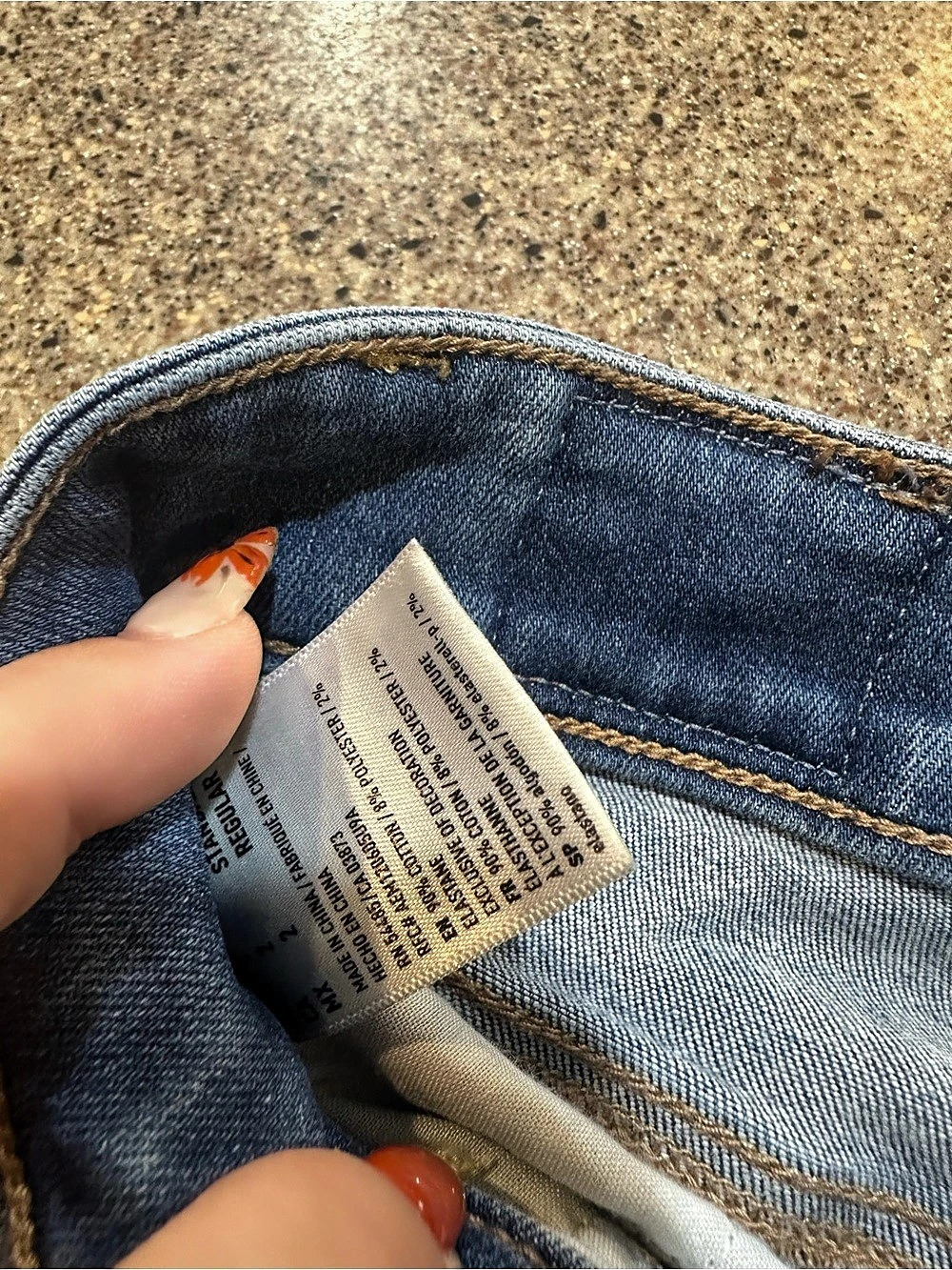 Blue Jeans - Picture 2 of 4